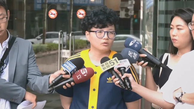 質疑蔣萬安帶頭違法 吳靜怡:下個月在北檢辦「民主大縱酒」就別趕我 | 華視新聞