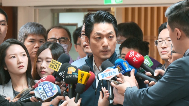 喊倒閣引熱議 蔣萬安稱「只是提出建議」:不站出來可能成為受害者 | 華視新聞