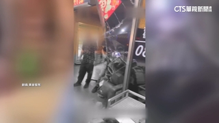 屏東不滿抽菸被勸！竟「撞門尋仇」害2女傷　29歲男送辦