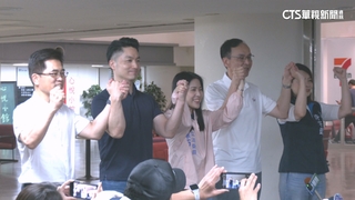 綠黨公職街頭開講推連署　朱.蔣站台徐巧芯抗罷