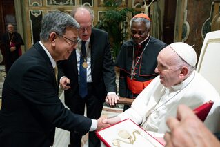 賴總統指派陳建仁任總統特使　出席方濟各喪禮