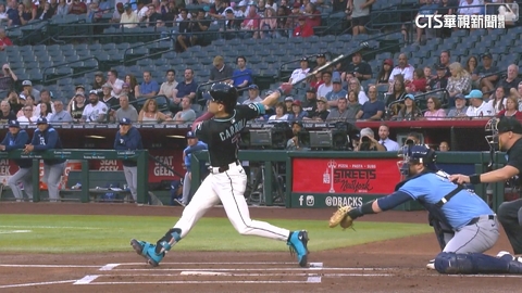 「卡仔」炸裂雙響砲 累計9轟並列全壘打王