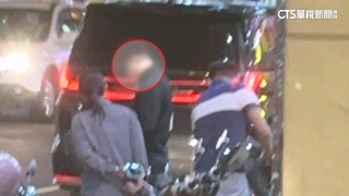 糊塗駕駛沒熄火　車突滑動連撞11機車1路人