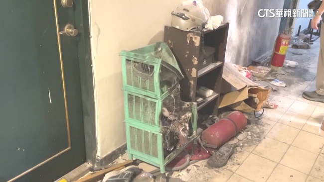 2男討錢不成潑鄰汽油害命　檢依殺人起訴求處重刑 | 華視新聞