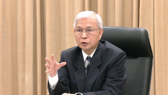 記者會談匯率「結巴」遭指心虛？楊金龍澄清：口才不好 | 華視新聞