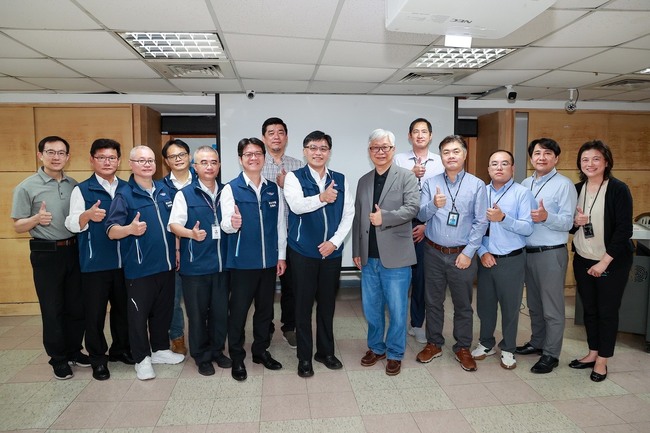 台灣順豐攜手臺北市區監理所　強化駕駛安全管理 | 華視新聞