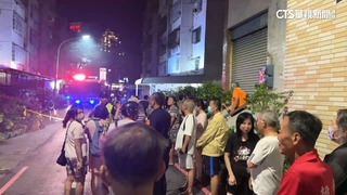 高雄鳳山深夜惡火！　民宅內二人救出已無生命跡象