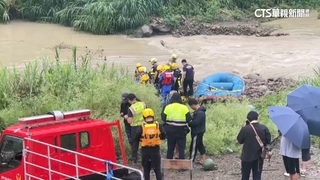 台中暴雨沖斷道路　13外籍釣客受困沙洲一夜