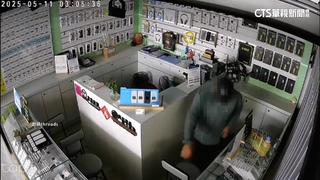 躲高捷廁所！男闖打烊店家偷5支手機　警獲報調查中