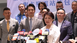 中捷藍線簽約　盧秀燕蔣萬安同框「姊姊做事弟弟一定幫忙」