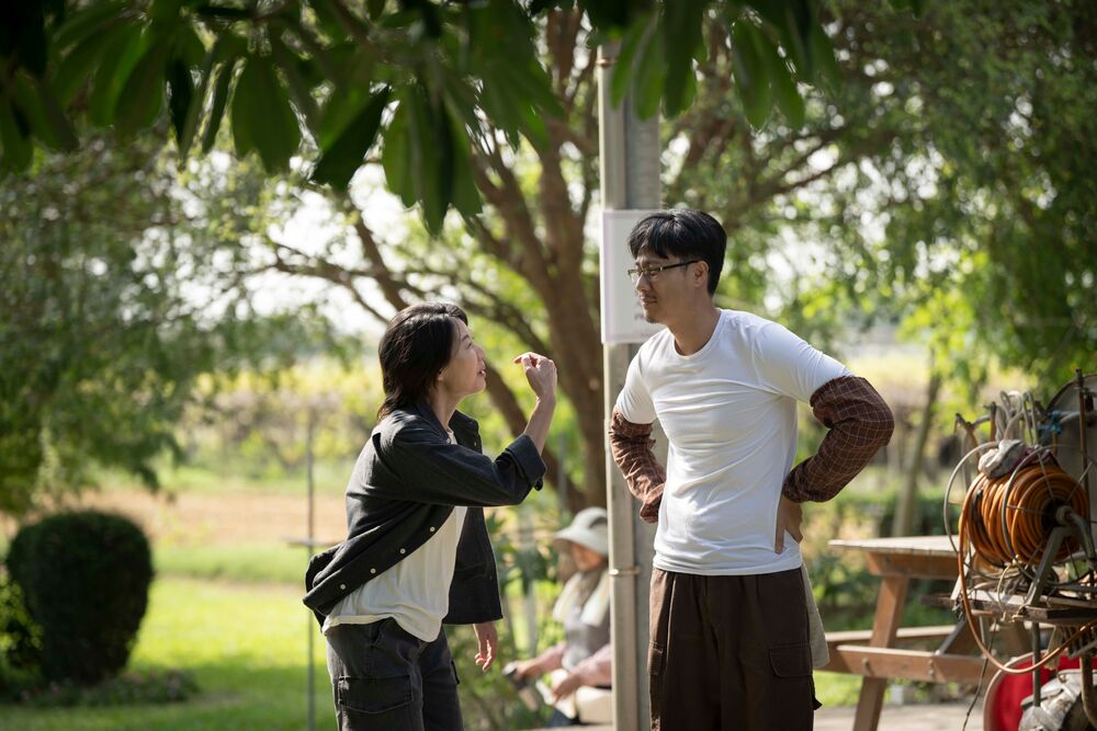 幫收東西還被兇！丁寧怒吼劉書宏：「到底在不高興什麼？」