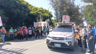 彰化芳苑蓋火葬場爆抗爭　自救會開車闖園區警急擋