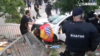 西班牙足球賽開賽前爆汽車衝撞球迷！　13人受輕傷