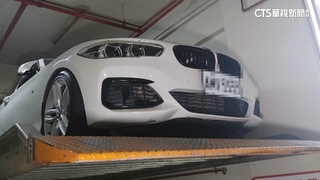 車卡機械格整晚　車主打上百通客服沒人接