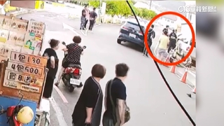 廂型車暴衝撞飛「夫死妻傷」　駕駛呆住...自稱癲癇發作