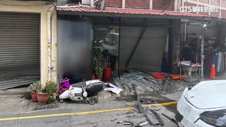 疑妻與前房客過從甚密　男暴怒駕車尋人連撞2車2店