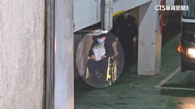 沈慶京再次「戒護就醫」！　北所證實：依醫囑接受檢查 | 華視新聞