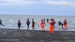 男師帶7生大安海邊戶外教學　受困沙洲消防馳援救人