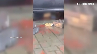 醉男撞人還想逃　路人遭拖行約1.5公里重傷