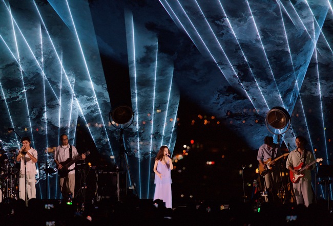 歌迷爬山登海拔600多公尺抵演唱會　田馥甄幽默打趣：知道追田馥甄不容易了吧 | 華視新聞