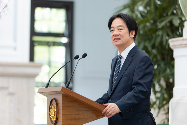 總統府公布紀念日及節日實施條例　下半年確定多3天假！ | 華視新聞