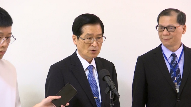 「閃兵」藝人多在北榮複檢引質疑　嚴德發：全力配合調查、勿枉勿縱 | 華視新聞