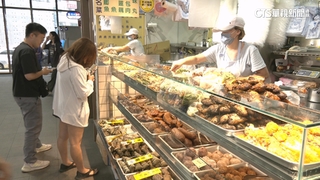 嚴格規範守護食安　攤商即日起「不可找錢又碰食物」