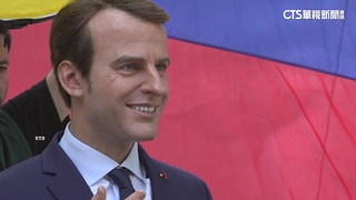 綠色和平組織抗議法俄貿易　「搬走」馬克宏蠟像