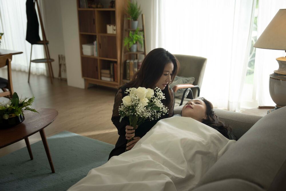 《拜六禮拜》首播收視開紅盤！網讚：忍不住一直看 | 孫淑媚在八點檔中飾演小三搶林心如老公