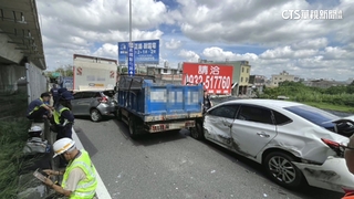 台76線彰化林厝匝道　6車嚴重追撞　2車遭前後包夾