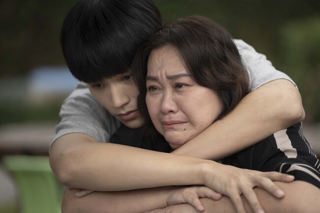 《拜六禮拜》首播收視開紅盤！網讚：忍不住一直看 | 華視新聞