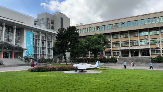 逢甲畢典性平風波！「男學生毀約出席」　校方發聲還原事件 | 華視新聞