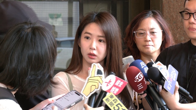 遭控「惡鄰」！社區內影像被曝光　郭書瑤怒告管委會主委 | 華視新聞