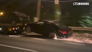 國道驚見「風火輪」　目擊者：沒有人這樣拖吊