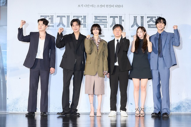 《全知讀者視角》製作發表　安孝燮坦言壓力爆棚 李敏鎬分享作品正能量 | 華視新聞