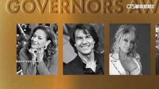 盼了40年！阿湯哥獲終身成就獎　首座小金人入手