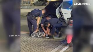 進店喊「拿最貴的錶出來」　台南醉漢失控大鬧遭警壓制