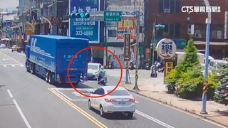 桃園警匪追逐！　租賃車違停拒檢　蛇行狂飆撞騎士