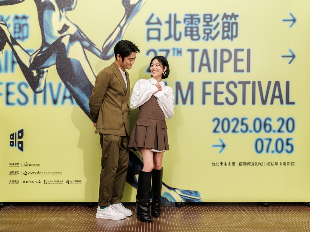 潘綱大、柯泯薰在《河鰻》中共譜神祕與遲滯交會的命運漣漪，戲裡默契十足，戲外真情流露。