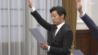 賴總統監誓　駐芬蘭大使林昶佐領讀誓詞