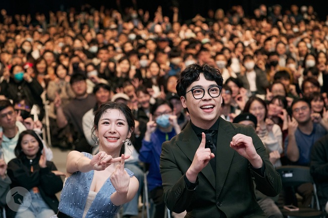 突宣布與賀瓏終止經紀合約　薩泰爾：理念不合 | 華視新聞