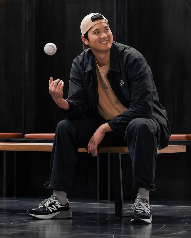 大谷翔平曬愛犬遊戲卡！嗨喊「輪到我抽卡」1處驚藏巧思 | 華視新聞