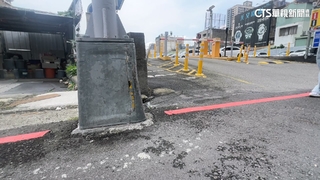 台中魔王級停車場！　出口窄.有燈桿.考驗駕駛技術