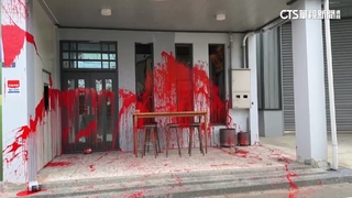 金錢糾紛？茶行連2天遭潑漆砸店　警鎖定2嫌