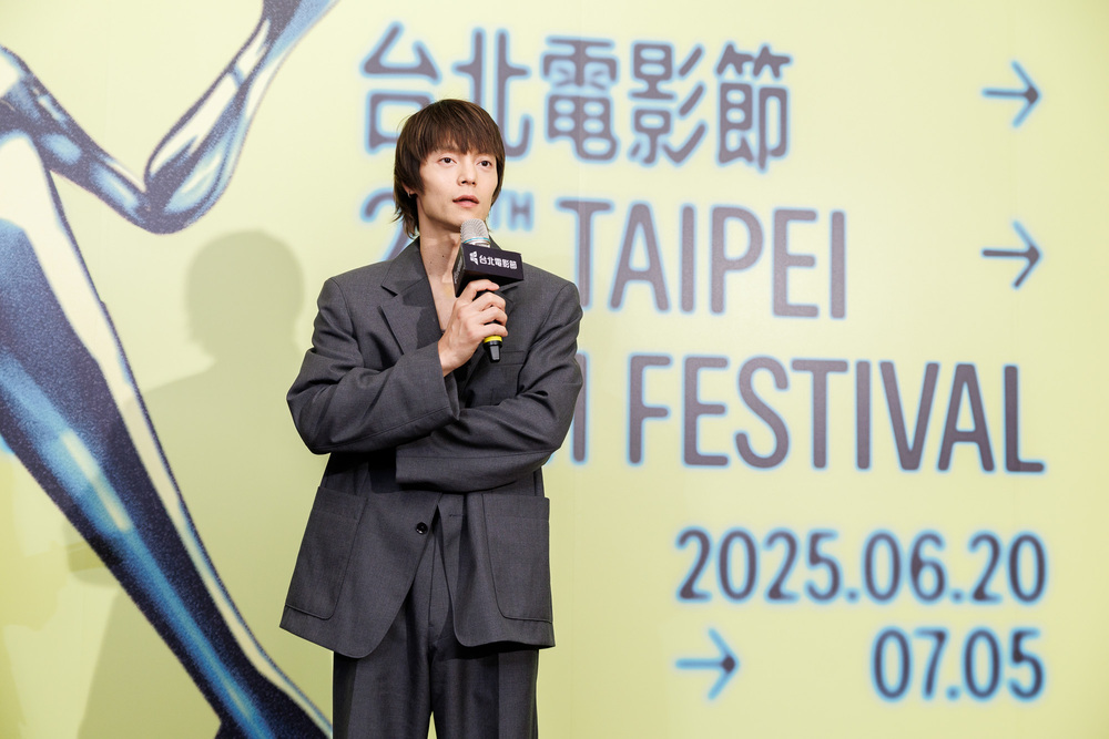 台北電影節今在信義威秀放映日本話題電影《惡夏》，人氣男星窪田正孝第一次來台出席記者會並與台灣觀眾見面，引爆影迷期待