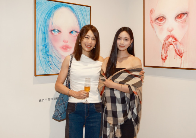 小S二女兒Lily辦畫展　賈永婕買畫曝「一堆人來搶」：拍謝是我的 | 華視新聞