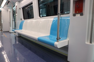 捷運座椅為什麼硬梆梆？捷運曝光「真正原因」網全讚：反而喜歡這種