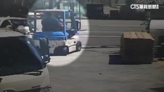 違規害命！堆高機橫越馬路　21歲女外送員撞上亡