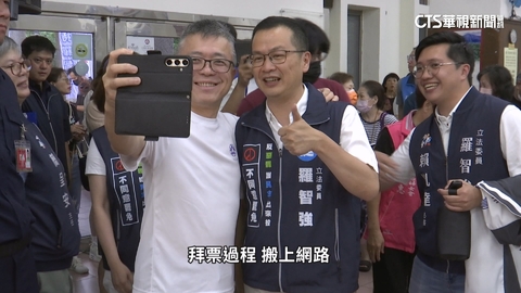 羅智強陸空戰齊發 大安罷免團體推「同意熊」