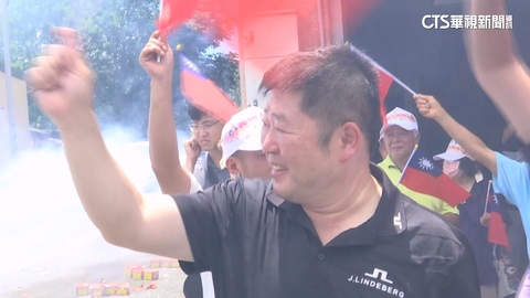 劍指傅崐萁!花縣議長張峻現身挺罷 藍青年軍馳援反罷